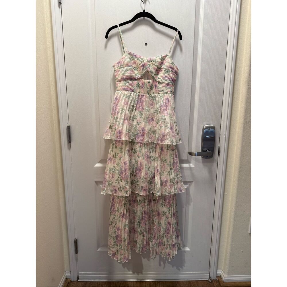ASTR THE LABEL - EMMI FRONT CUTOUT TIERED DRESS- Purple Floral Mesh size S NWT - Picture 5 of 7
